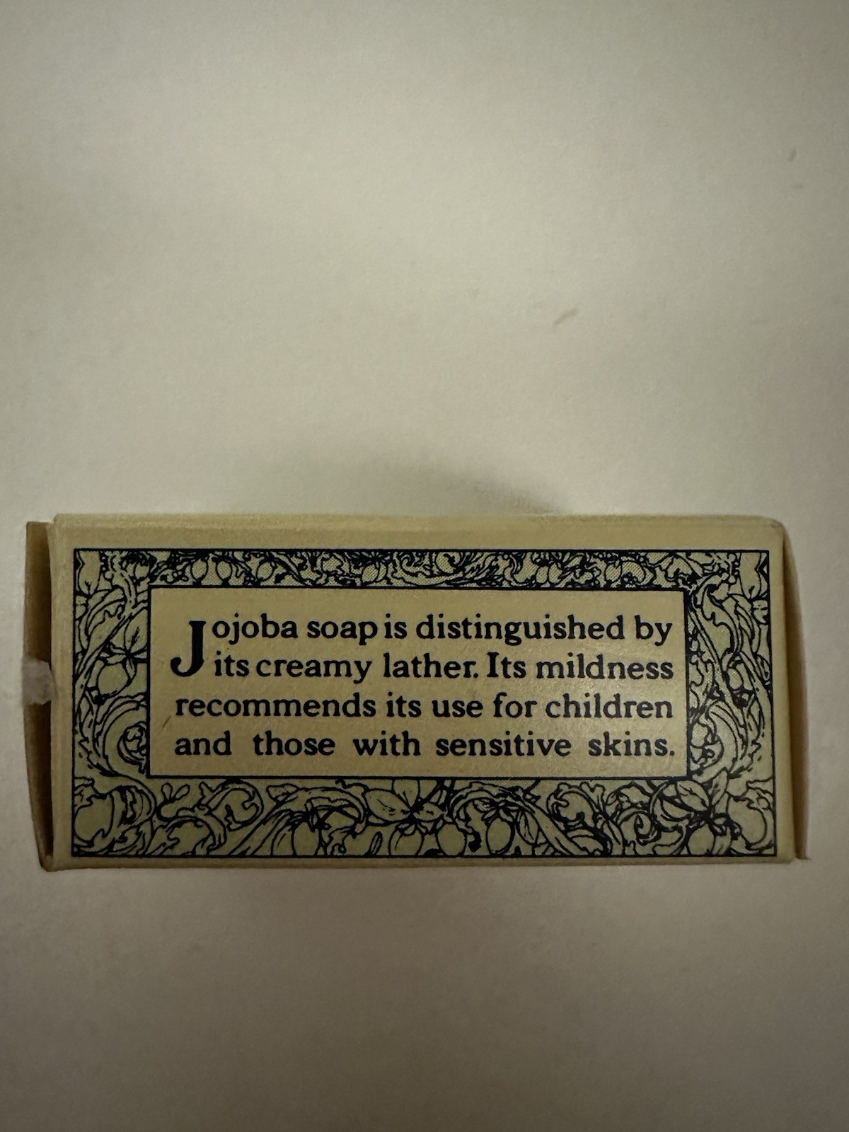 Crabtree & Evelyn London Sea Shell Soap with Jojoba Oil 0.9 oz Vintage 1990
