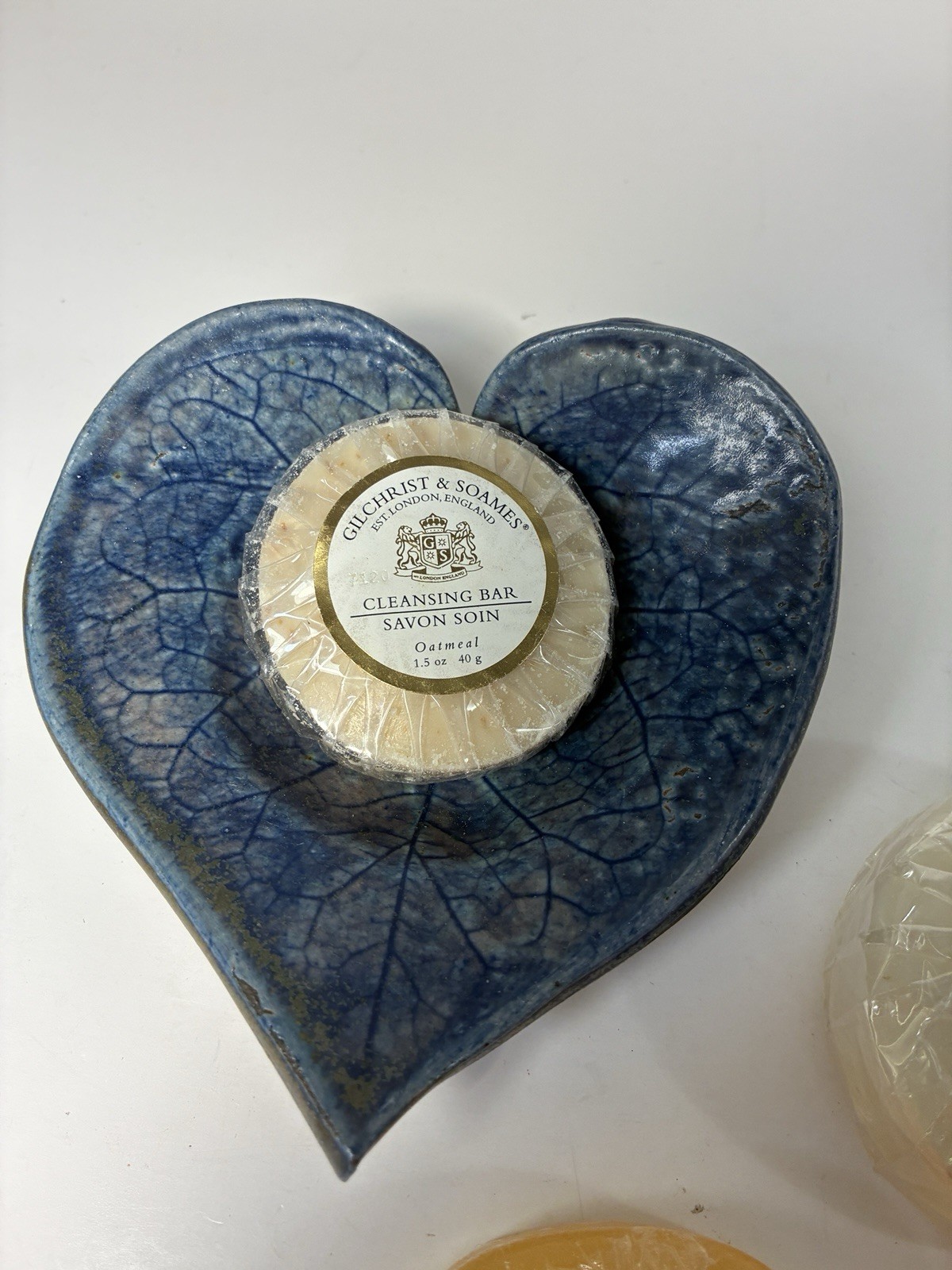 Gilchrist & Soames Soap Lot Oatmeal, Sea Salt Exfoliating Soap, Glycerin + Dish