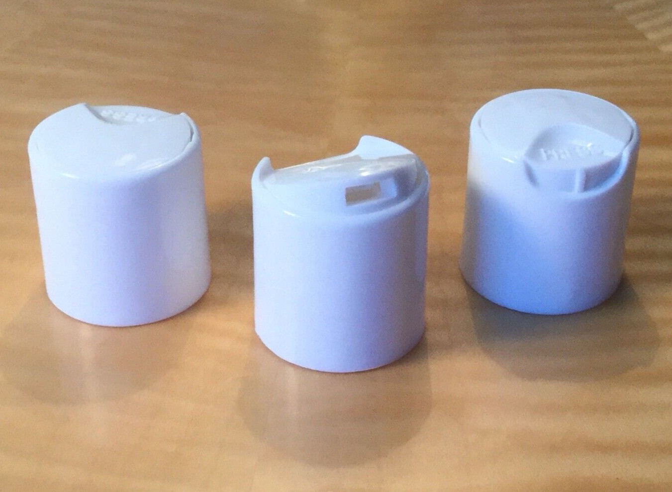 A 24/410 Smooth Polypro White Disc Dispense Press Caps 24-410 24mm 100 qty