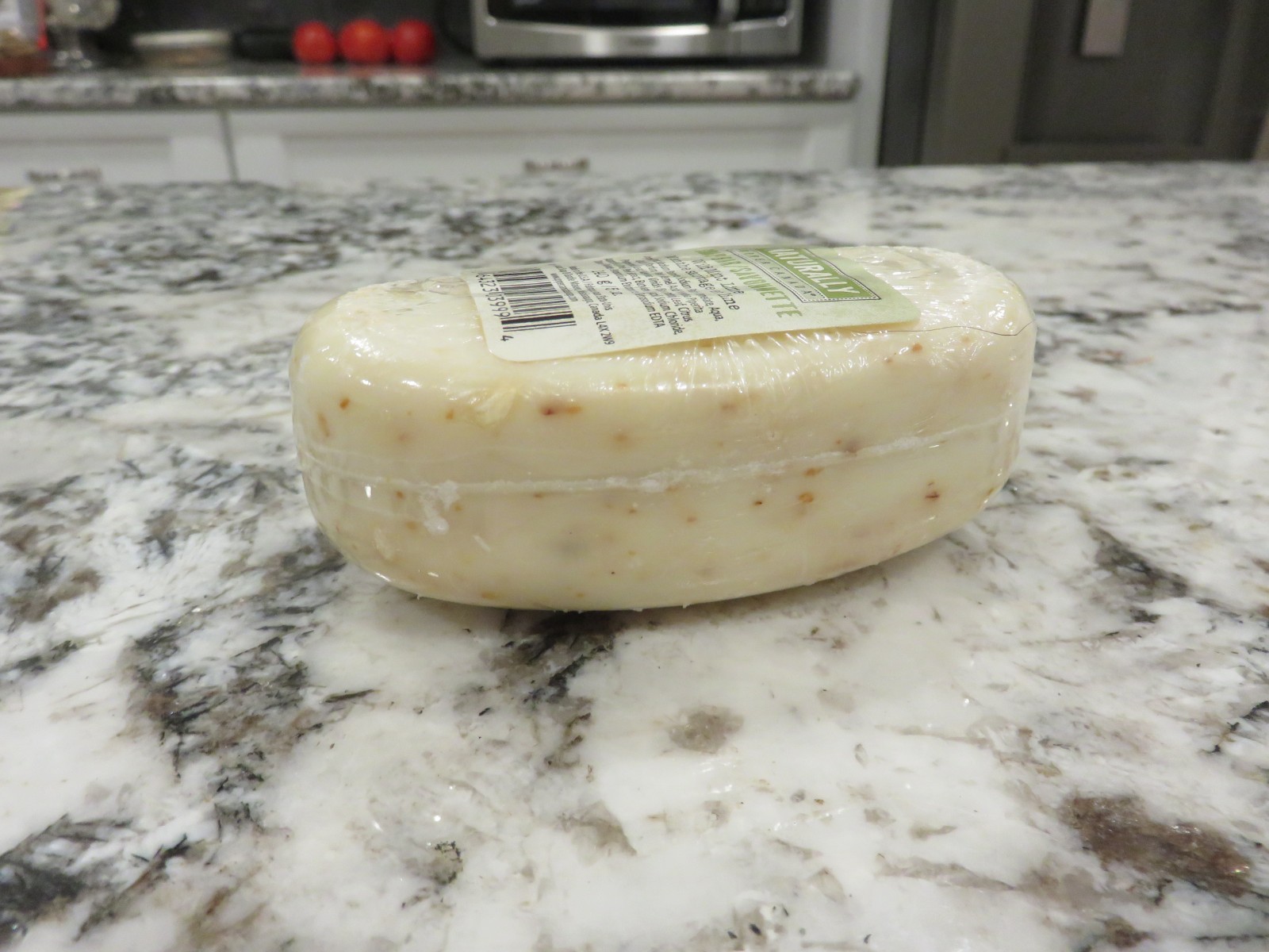 UPPER CANADA SOAP MAKER Soap BAR Naturally – Wild Mint Lime 5 oz. Bar NOS HTF