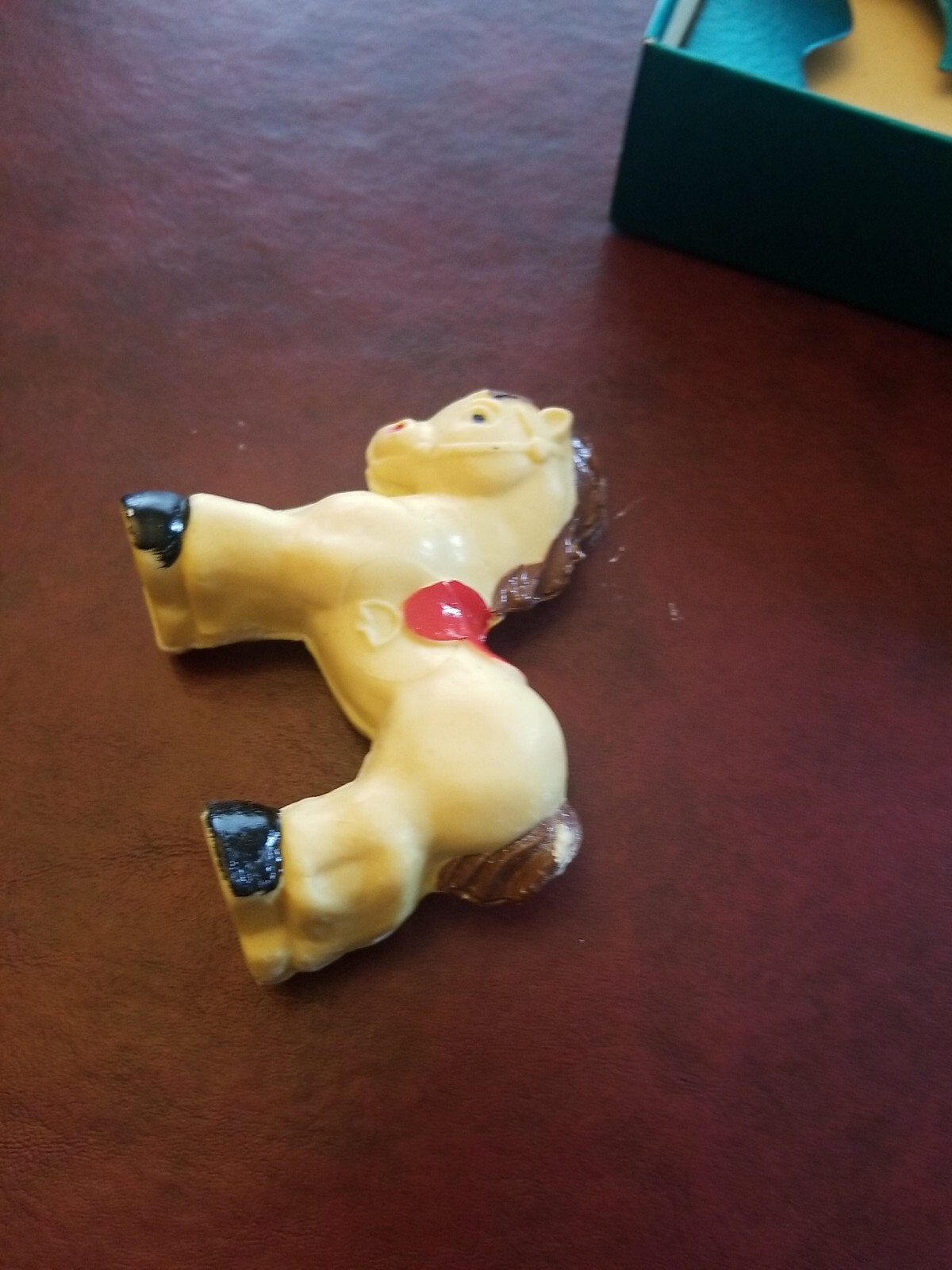 Vintage 2 Pack Of Soap Horses in Original Gift Box. 3.5″ Tall x 3.5″ Long