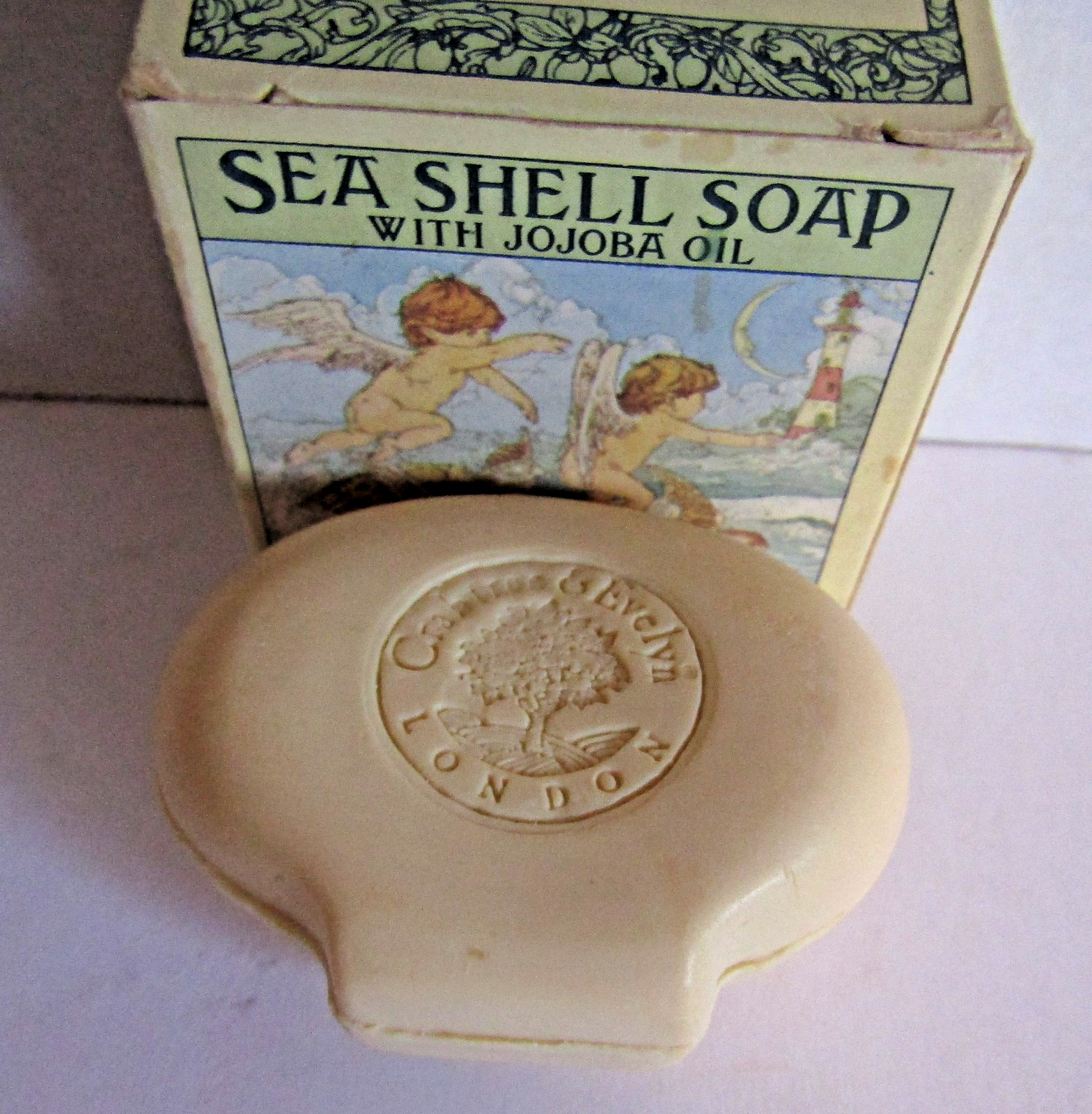 Crabtree & Evelyn Sea Shell Soap with Jojoba Oil 0.9oz 25g Vintage