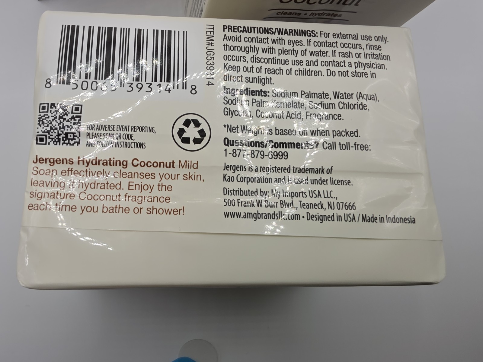 (4) Jergens Mild Coconut Bar Soap. 8 Bars Total, 3 Ounces Each