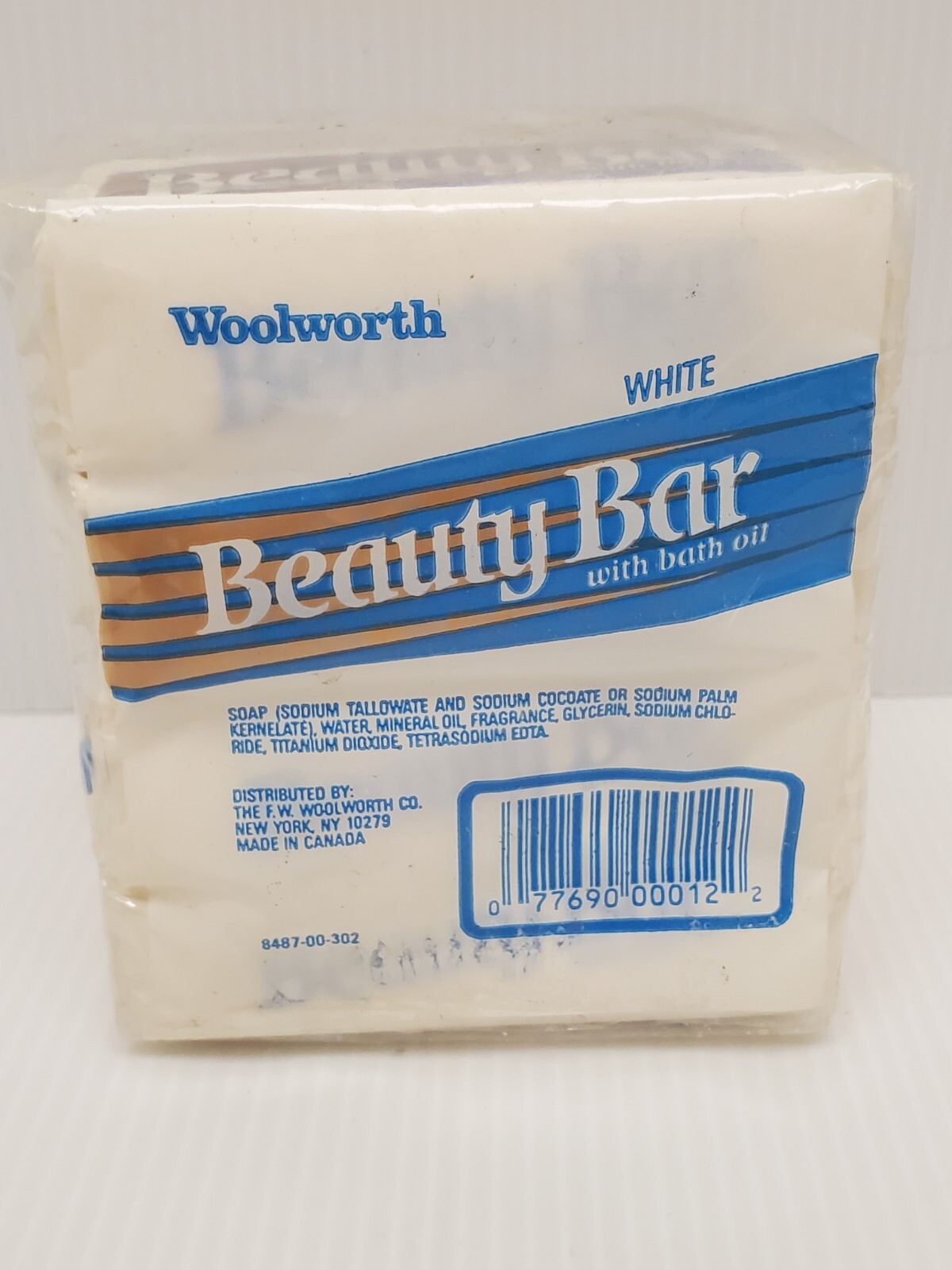 Vintage NOS WOOLWORTH White Beauty Bar with Bath Oil – 4 Bars Pack 5oz. each