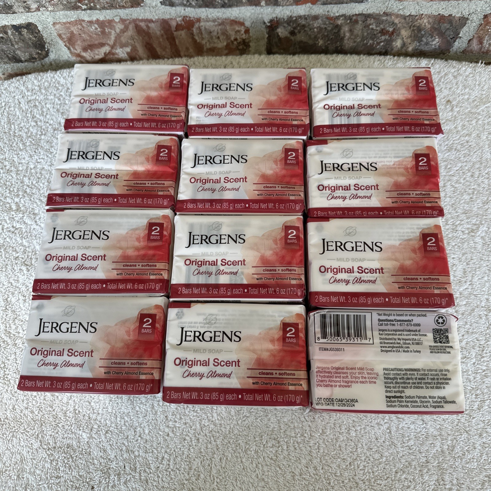 Jergens MILD BAR SOAP Cherry Almond Original Scent 24 Bars Family Pack 3.5oz Ech