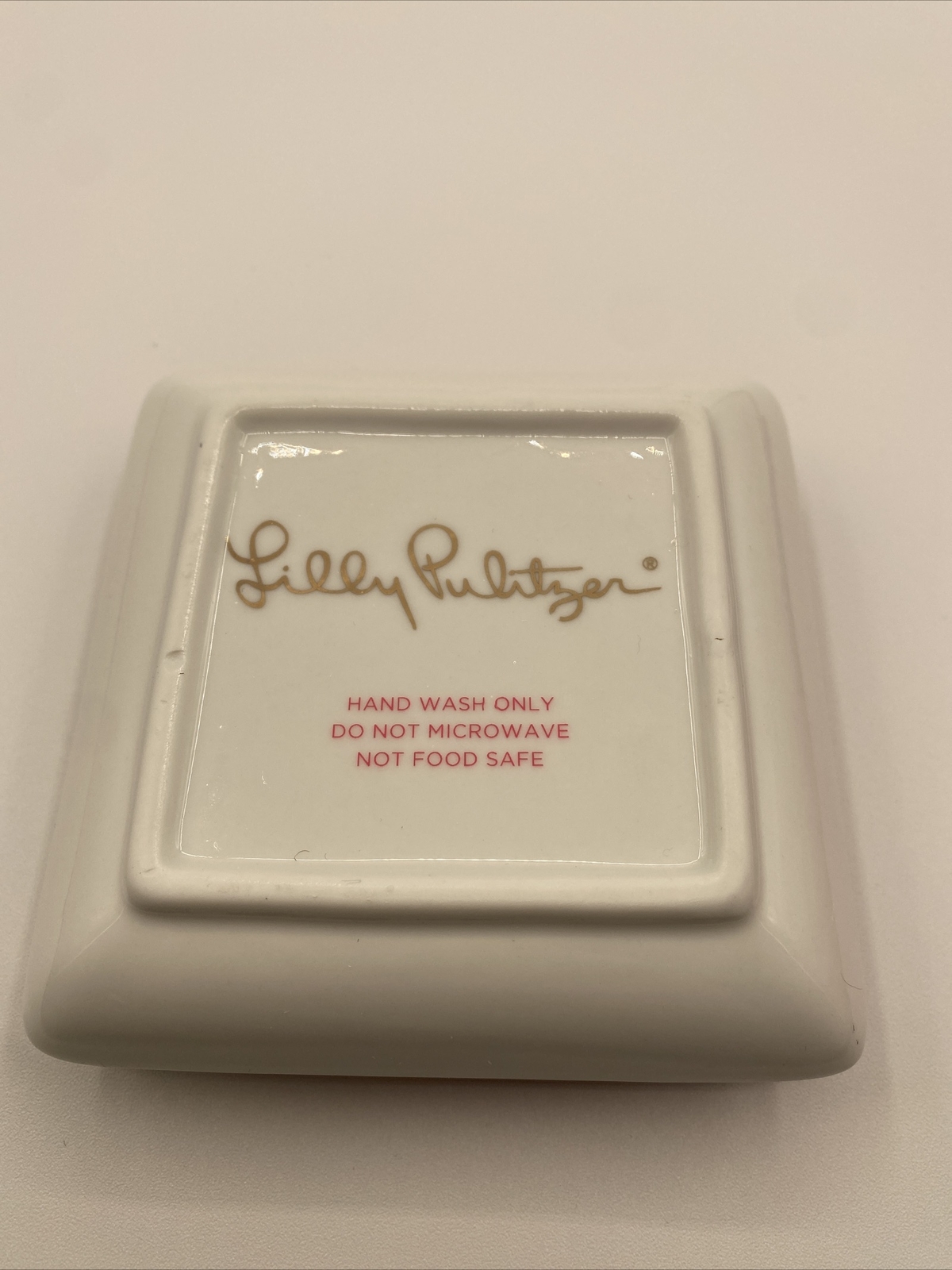 New Lilly Pulitzer SOAP & TRAY SET Featured in Beach Loot Pink Blue PERFECT GIFT