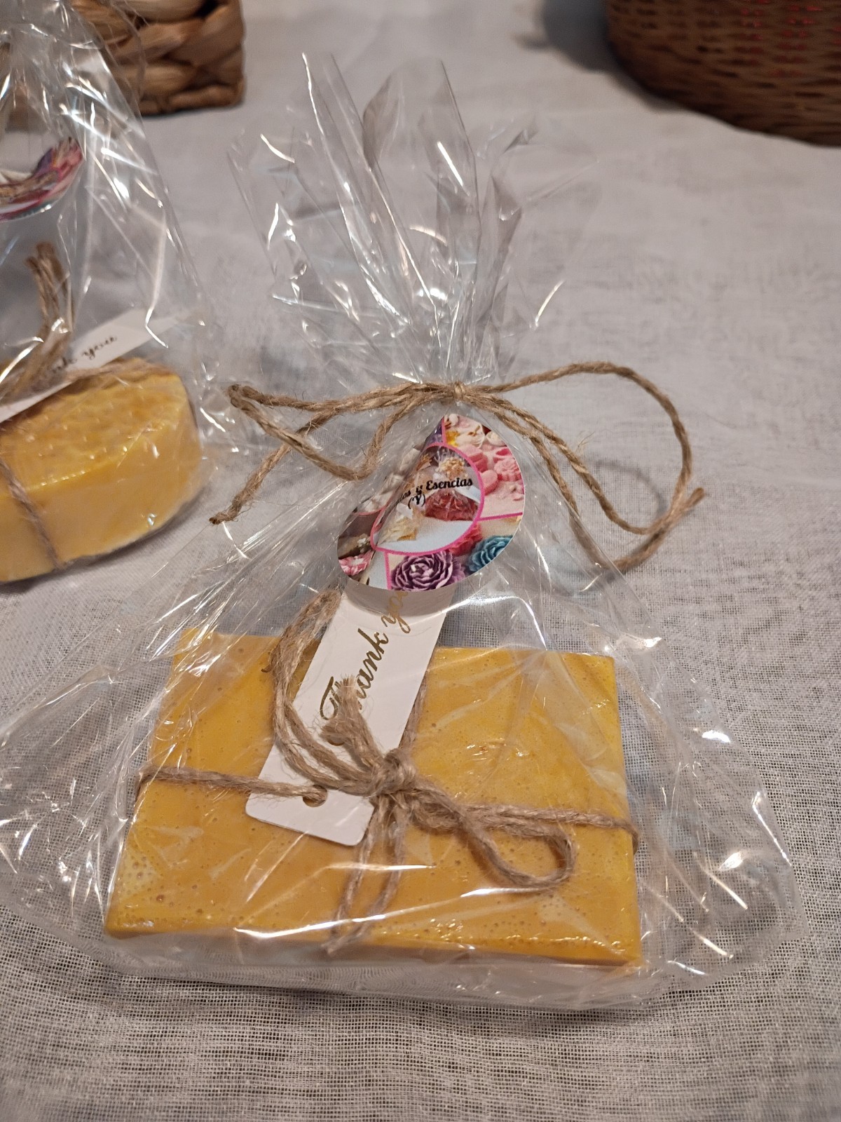 Cuidados y Esencias Handmade Honey Soap Favor Set, Assorted Multipack Bars