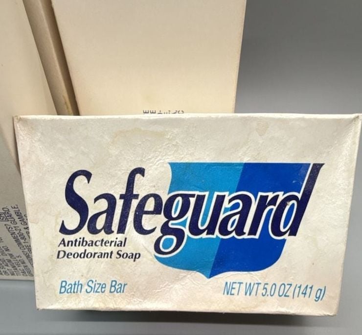 Safeguard Antibacterial Deodorant Beige Bath Sz Bar Soap 6 – 5 oz NOS 1994 Vtg