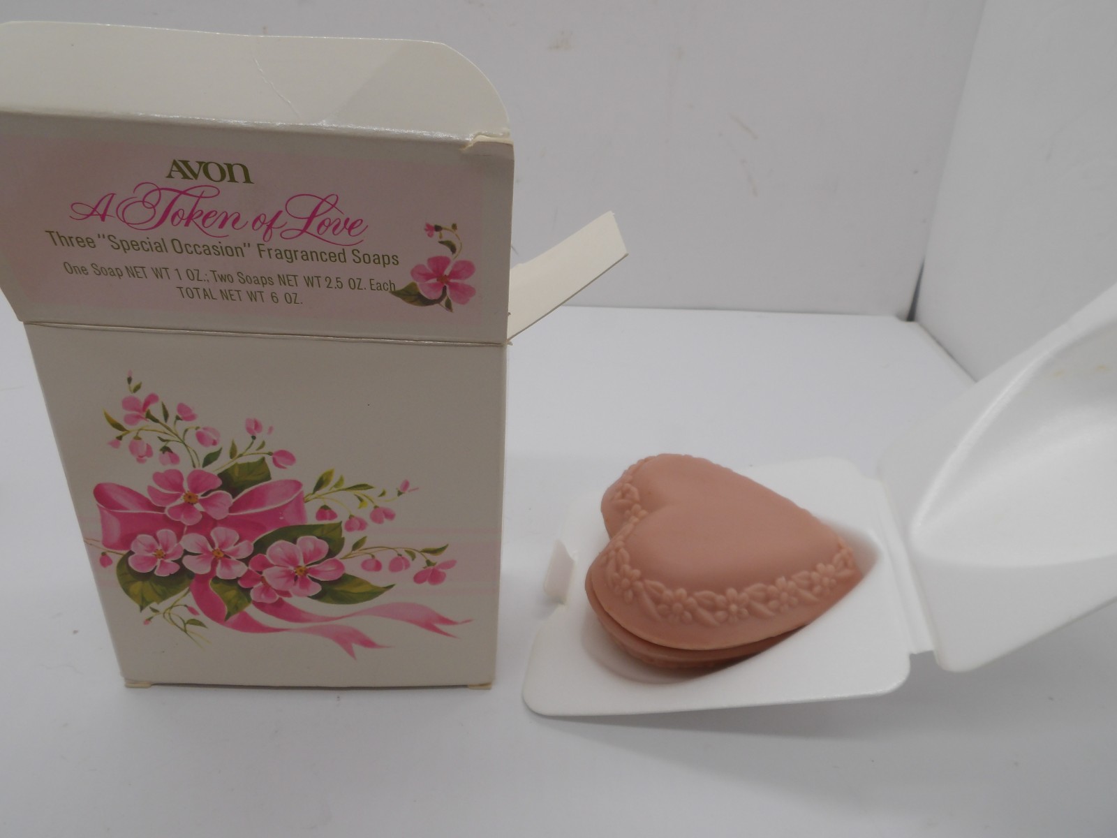 Vintage Avon Soap A Token of Love Heart Soaps Unused old stock