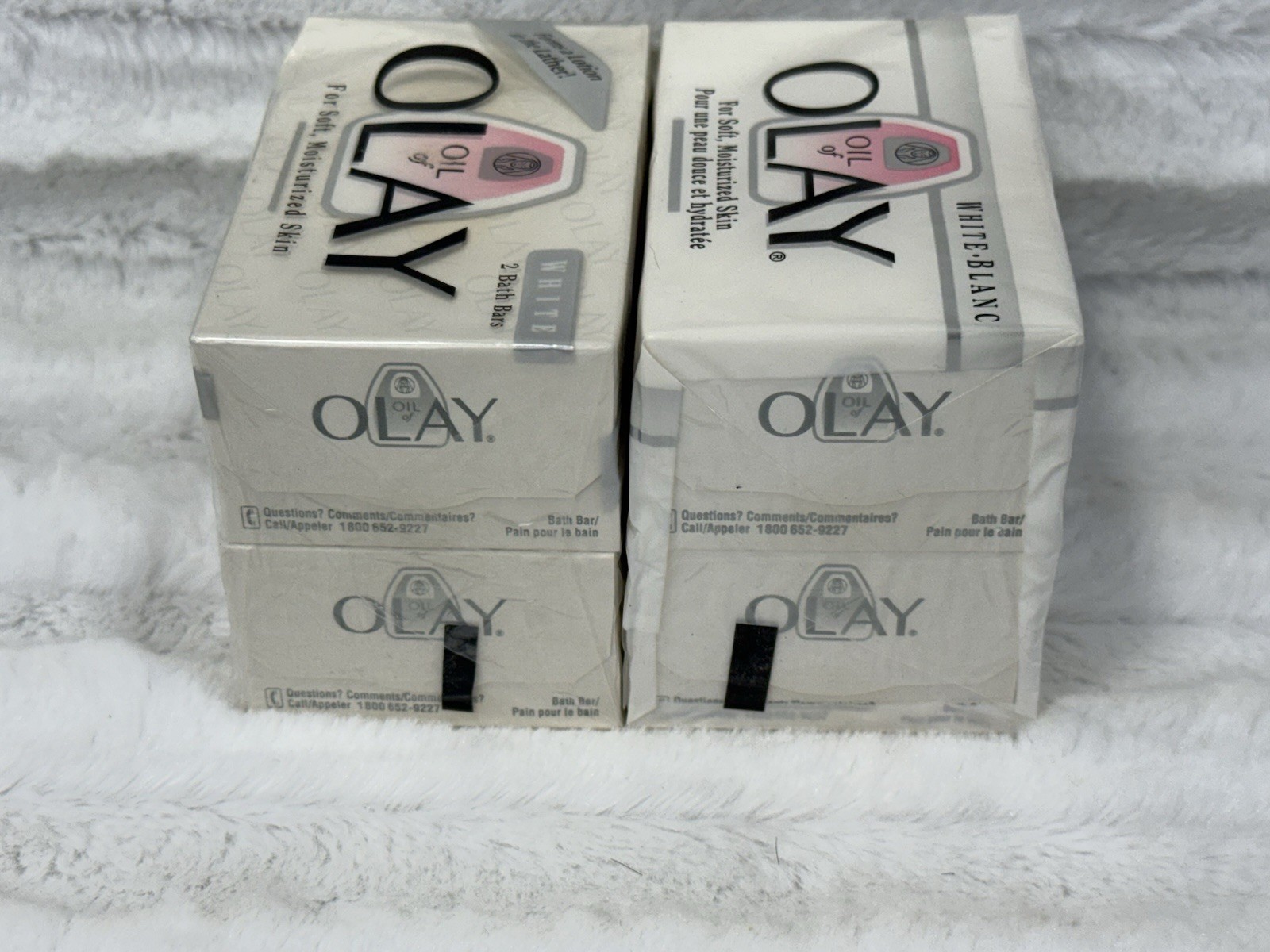 Vintage Oil of Olay Soap w/ Moisturizer WHITE Bath 4 Bars @ 4.75 Oz 1990s Prop