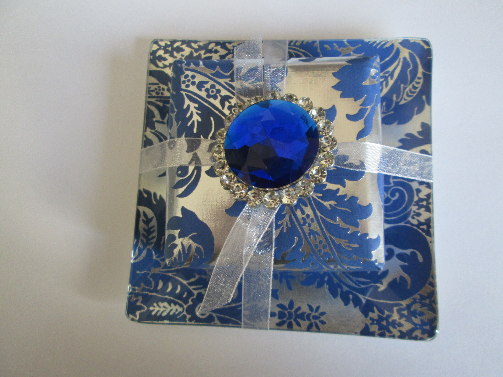 FRINGE Scented Soap & Silver & Blue Glass Tray With Blue Faceted Crystal Bow New