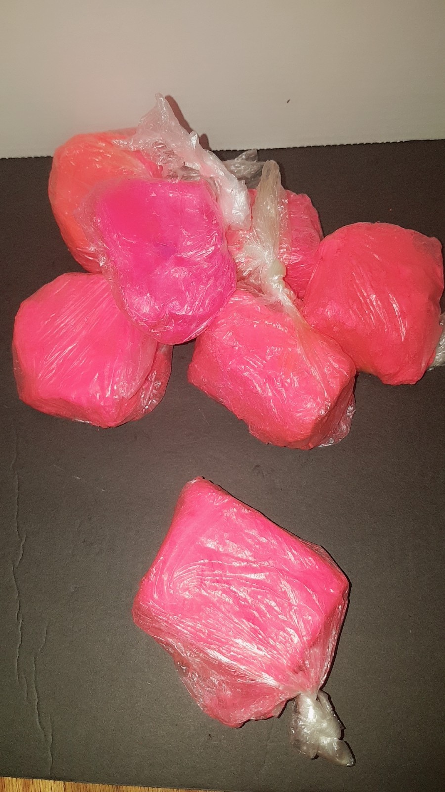 colored ozone treatment soap pink 1pcs