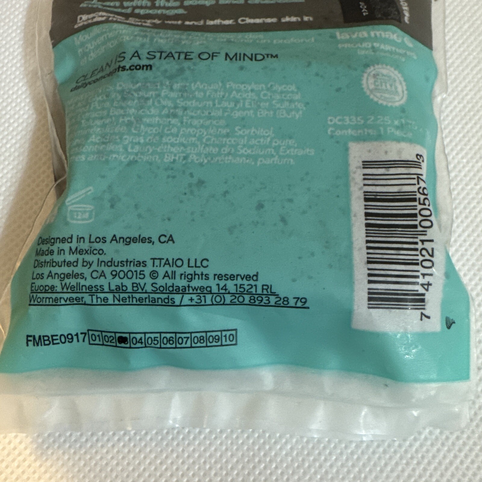 DAILY CONCEPTS Multi-functional Soap Sponge Charcoal 1.60 oz. NEW SEALED
