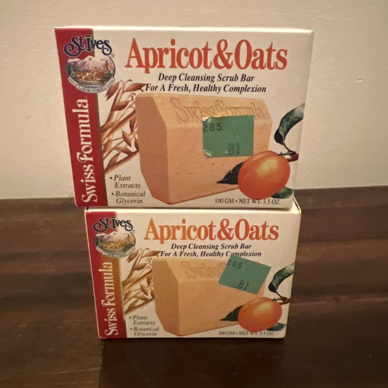 2 Vintage St Ives Swiss Formula Apricot & Oats Scrub Bar Soap NOS