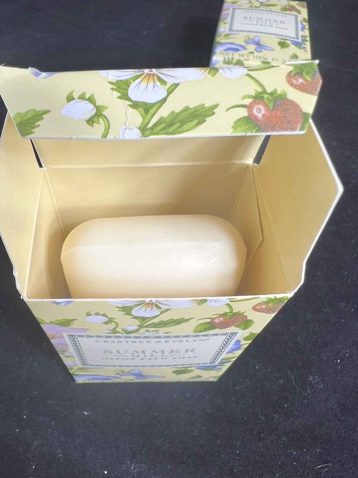 Summer Hill Crabtree & Evelyn Bar Soap Scented Bath DISCONTINUED 3.5oz NEW X2