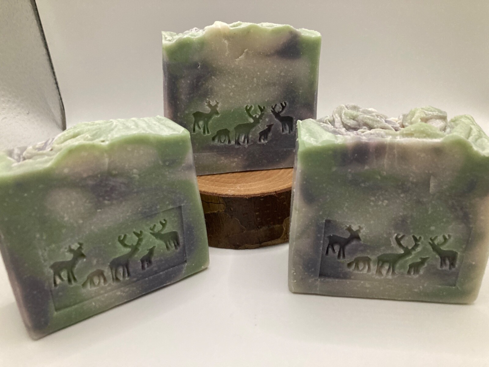 Earth Meets Sky Men’s Coconut & Aloe Vera Hand, Body & Face Soap Bars Lot 3 Bars