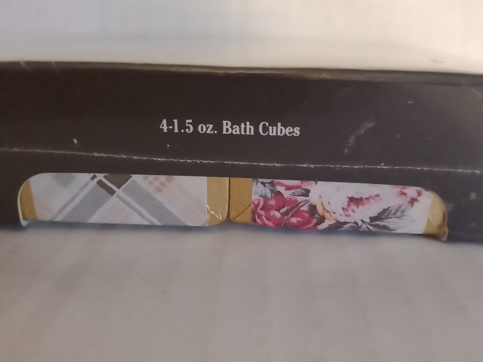 VTG 4 Bath Cubes Soaps Monterey, English Garden, Royal Banquet, Floral Symphony