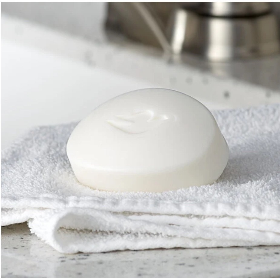 Dove White Beauty Bar Soap Moisturizing Body Wash Personal Care