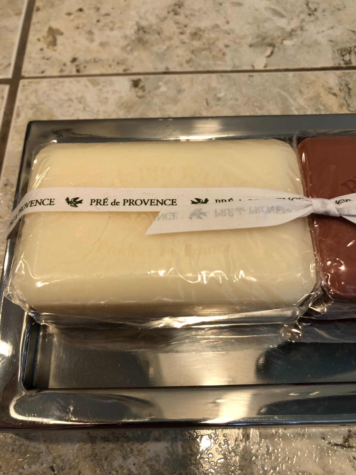 Pre de Provence Pomegranate and Milk Soap Bar 250g 8.8oz ea & Tray Lot 2 NEW NWT