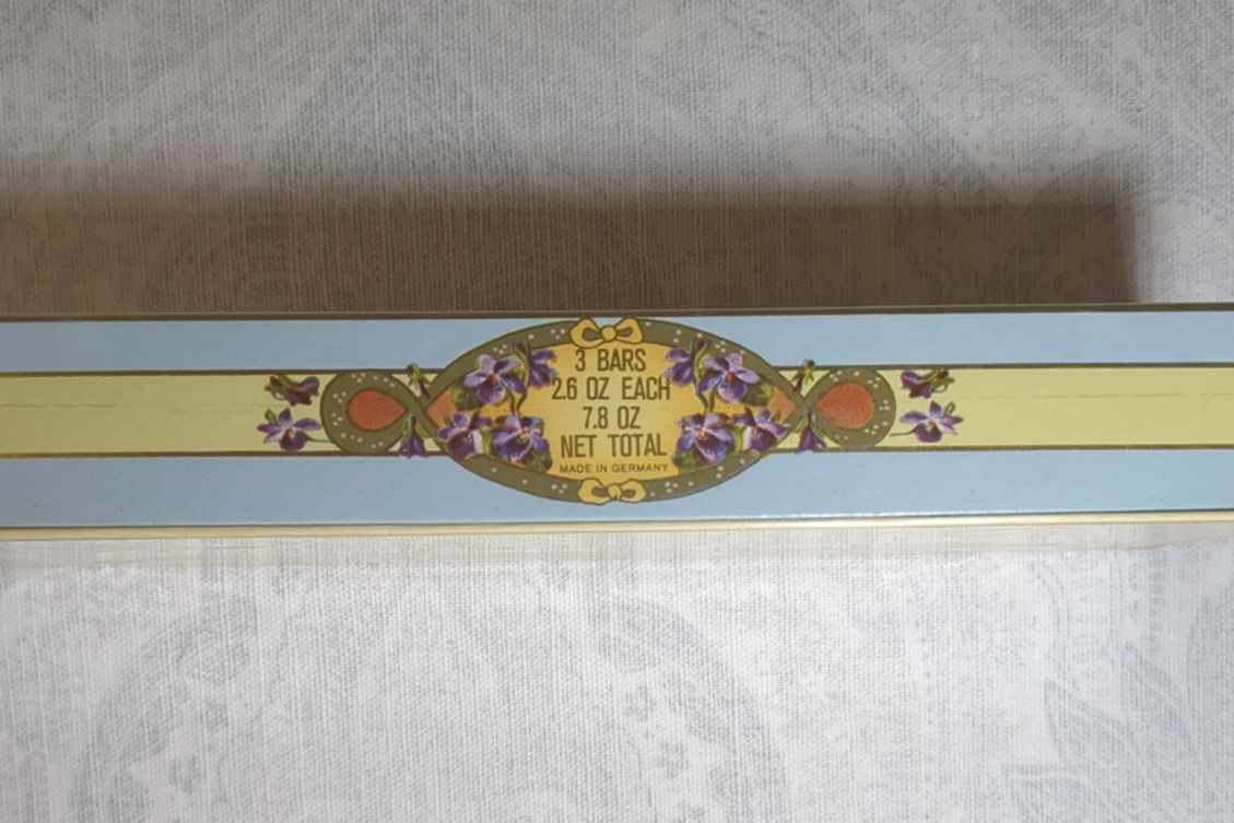 VINTAGE SAVON LUXUSSEIFE LUXURY SOAP TWO SCENTS VIOLET & LILAS (VIOLET & LILAC)