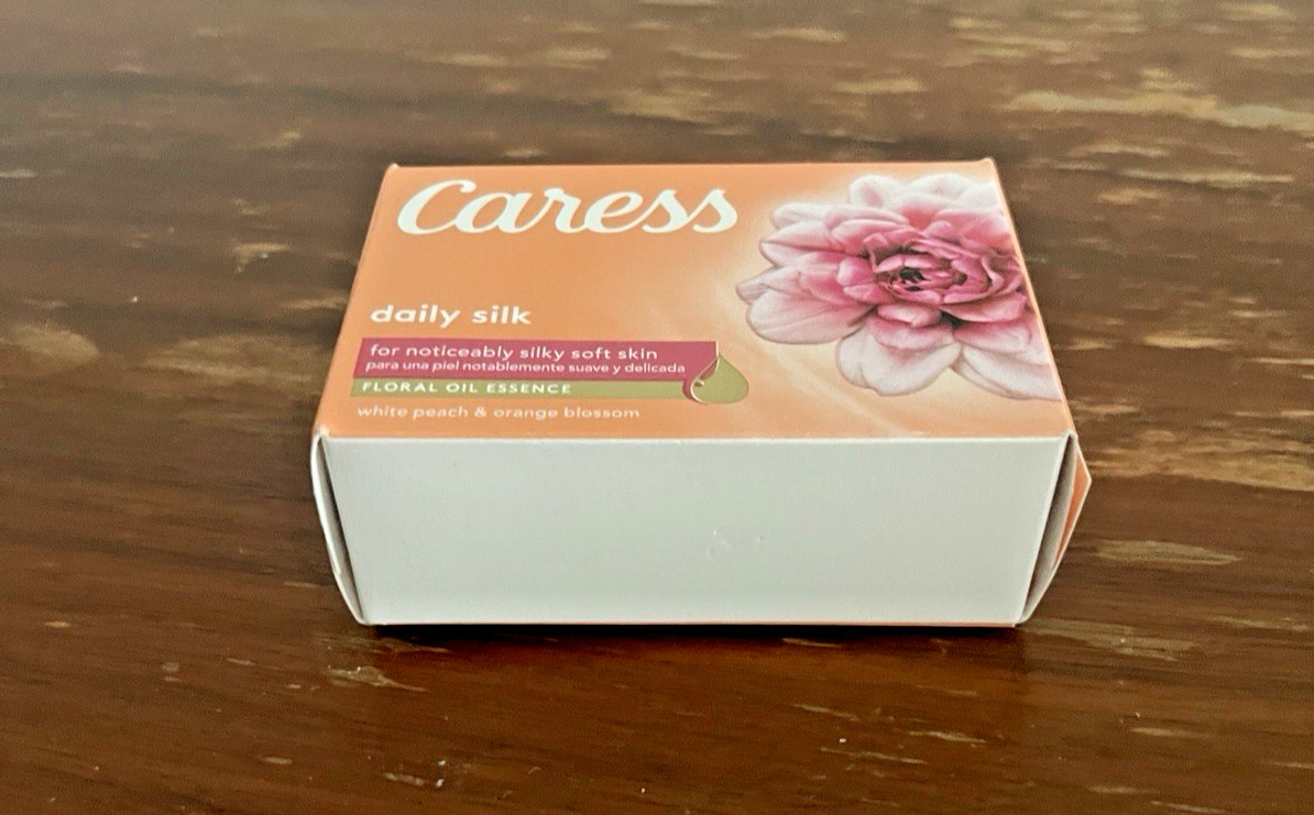 Caress Daily Silk Bar Soap Floral Essence 3.75oz White Peach & Orange Blossom