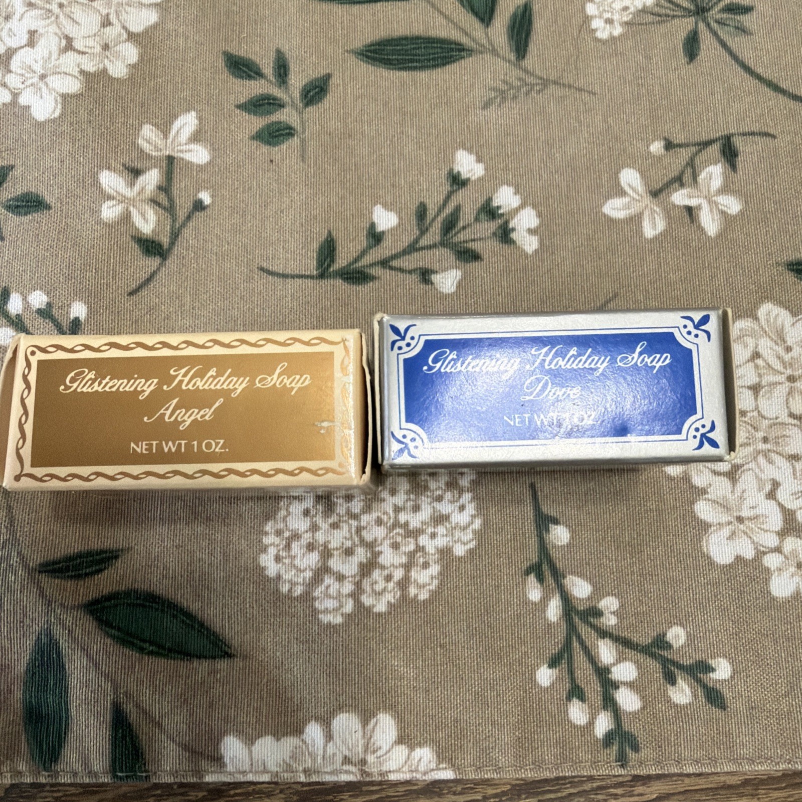 VTG Avon Glistening Holiday Angel & Dove Soap 1 Oz Granny-Cottage Core Old Stock