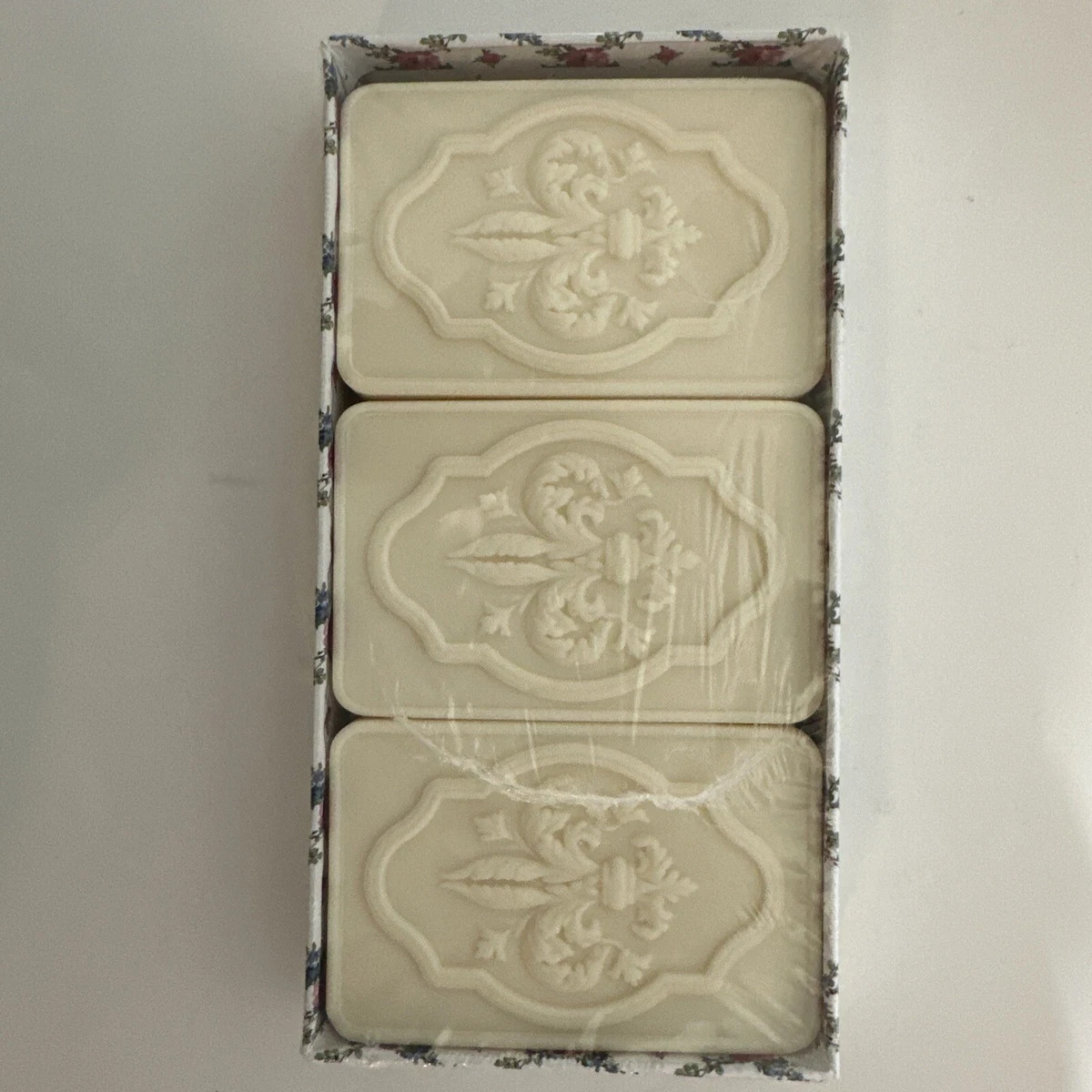 2-Pack Saponificio ~ Rose Garden Rose Scented Bar Soap 6 Bars 125 g Each