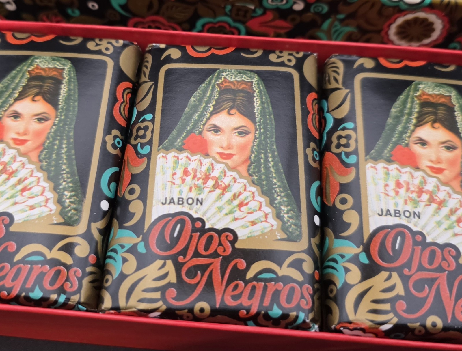 VTG Soaps Ojos Negros Jabon Barcelona Spain Boxed Set of 3 Bars NIB Sealed Soap