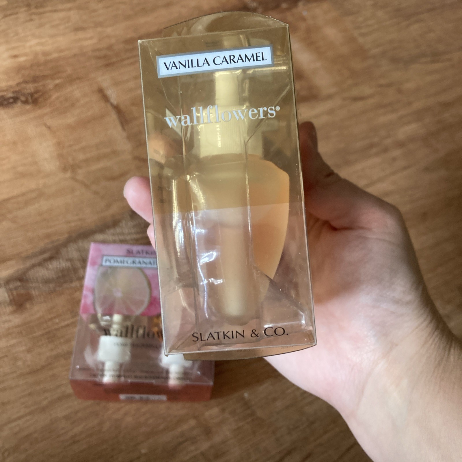 Bath & Body Works Wallflowers NEW Refill Plug-Ins Lot 4-pomegranate & Vanilla