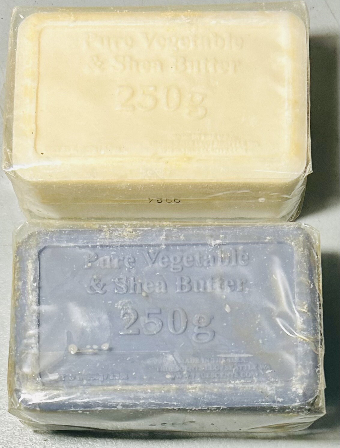 Lot-2 Vintage Savon De Luxe Large 8.8 OZ Soap Bar MILK & LAVENDER Veg & Shea NOS