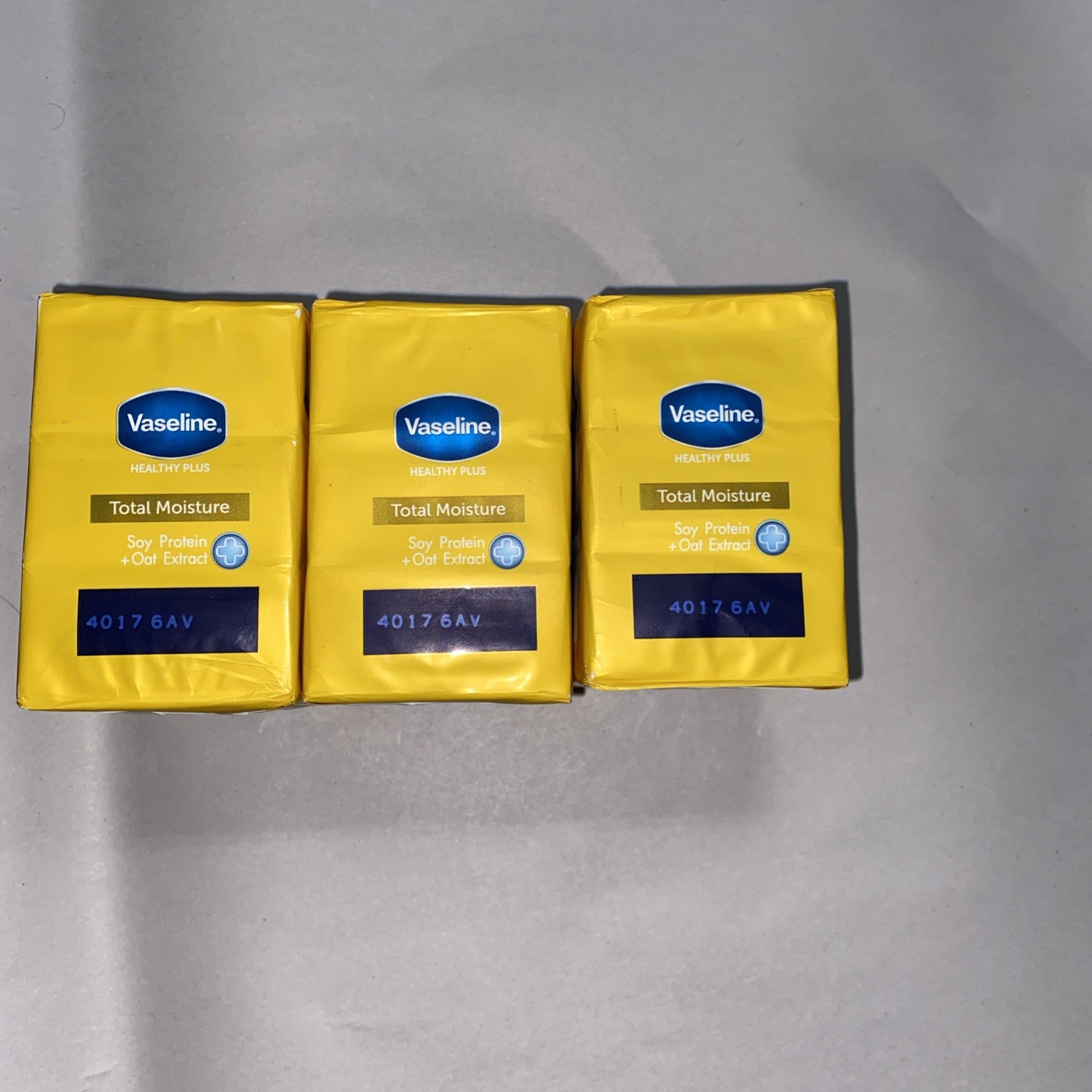 Vaseline Healthy Plus Soap Total Moisture Soy + Oat Extract (3x75g) (Pack of 3)