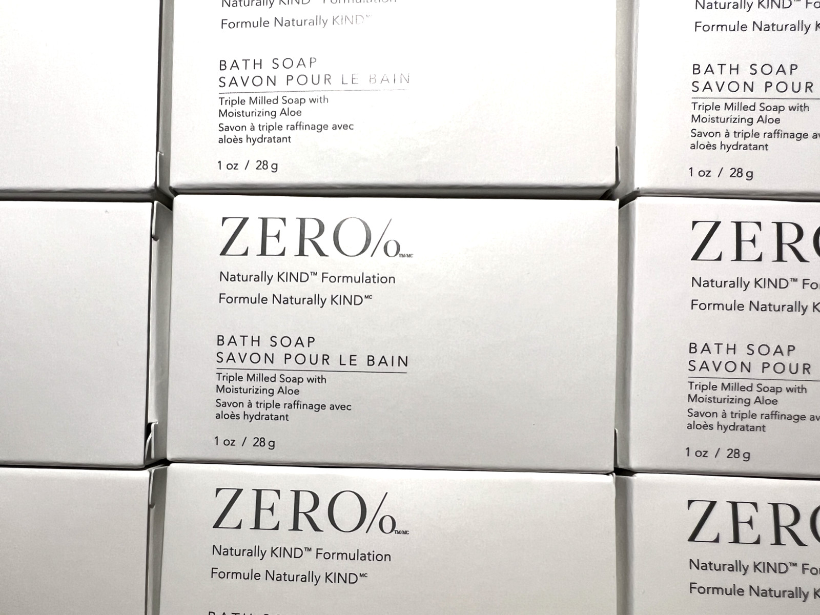 Lot of 25 ZERO% Gilchrist & Soames 1oz Naturally KIND Bath Soap Hotel Travel Sz