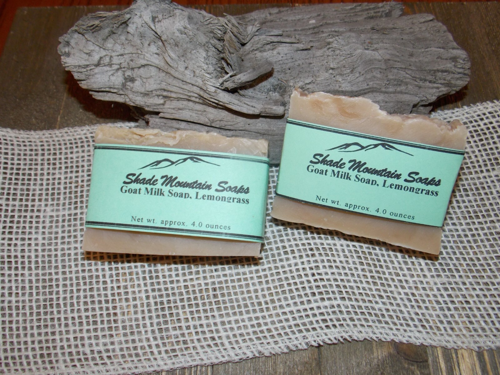 Goat Milk Soap Homemade / Handmade Moisturizing – 4 oz bar – Lemongrass