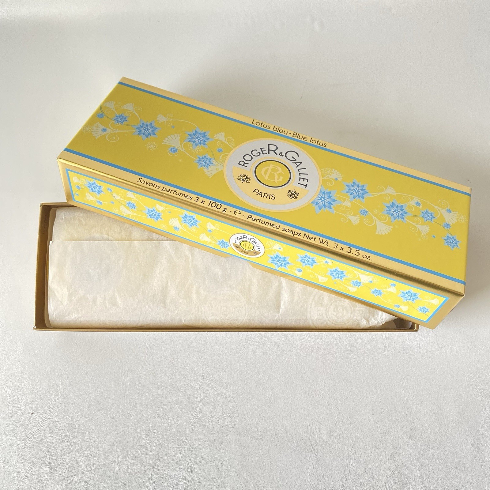 ROGER & Gallet Paris Lotus Bleu Blue Lotus Perfumed Soaps 3 x 3.5 oz Rare