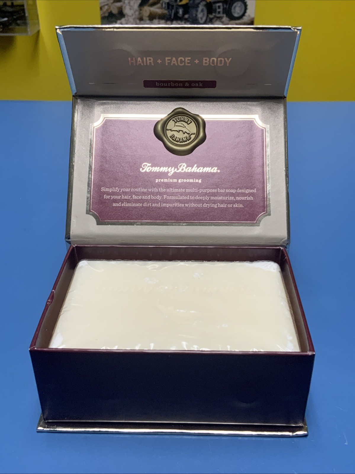 Tommy Bahama Bar Soap Bourbon & Oak 10 Oz Hair Face Body Damaged Box NEW