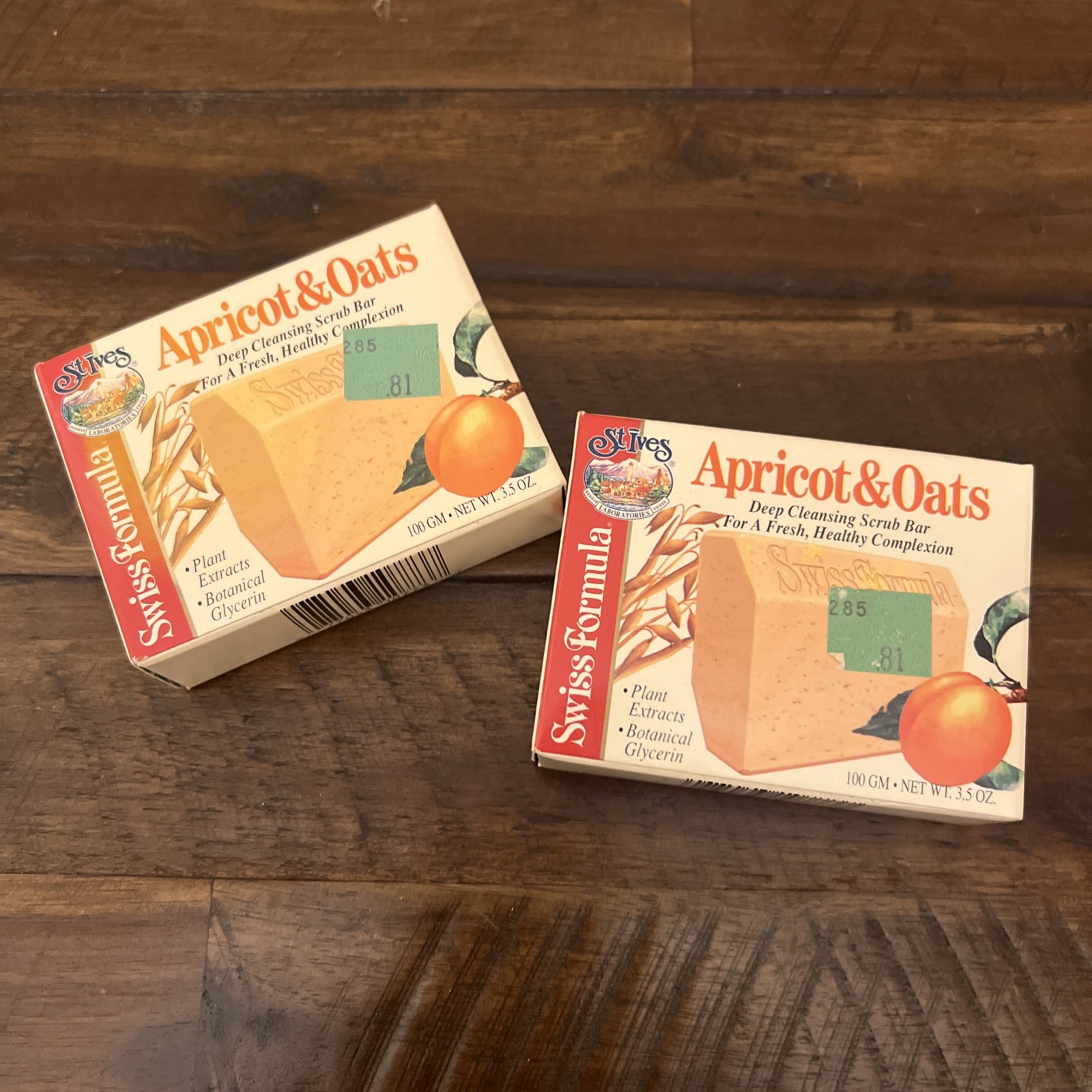 2 Vintage St Ives Swiss Formula Apricot & Oats Scrub Bar Soap NOS