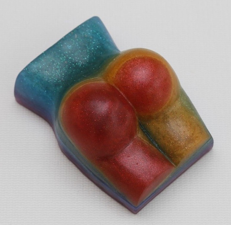 OVER THE RAINBOW, sudsy butt in every color of the Rainbow in earthy scents
