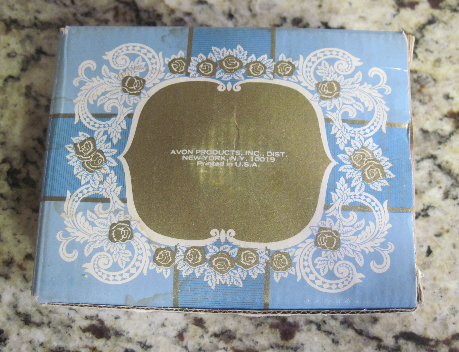 Vintage AVON Victoriana SOAP DISH Blue Gift Set with Soap 1978 LAST TIME