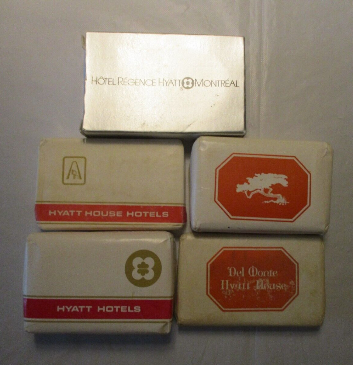 5 Bars Soap Hyatt Hotels Travel Size 2 Dial 2 Ivory 1 Unbranded NOS Vintage
