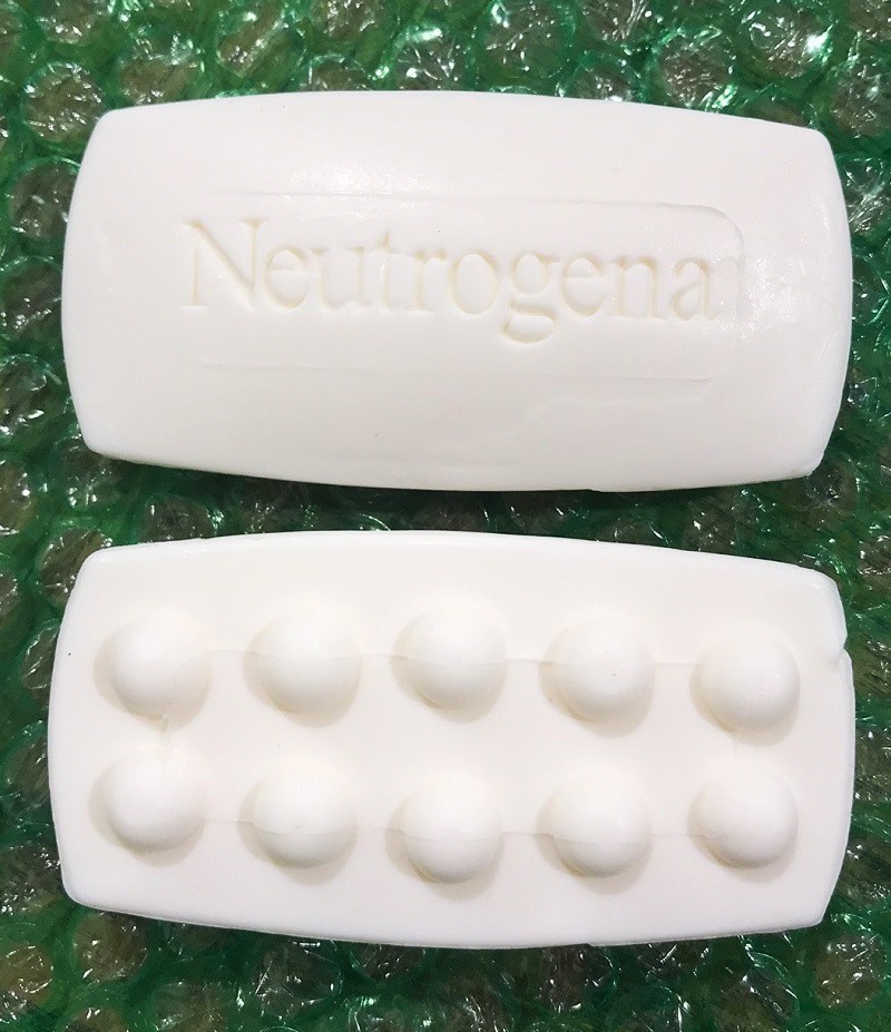 5-Pack Brand New NEUTROGENA French Milled Bath Soap Boxed Free Shipping