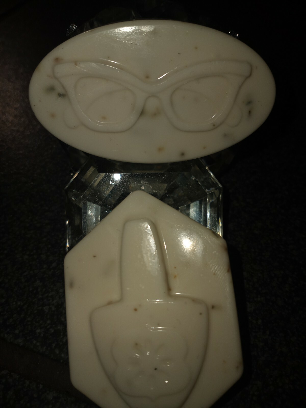 Natural Soaps “SOAPSEEZ BY: DEEZ