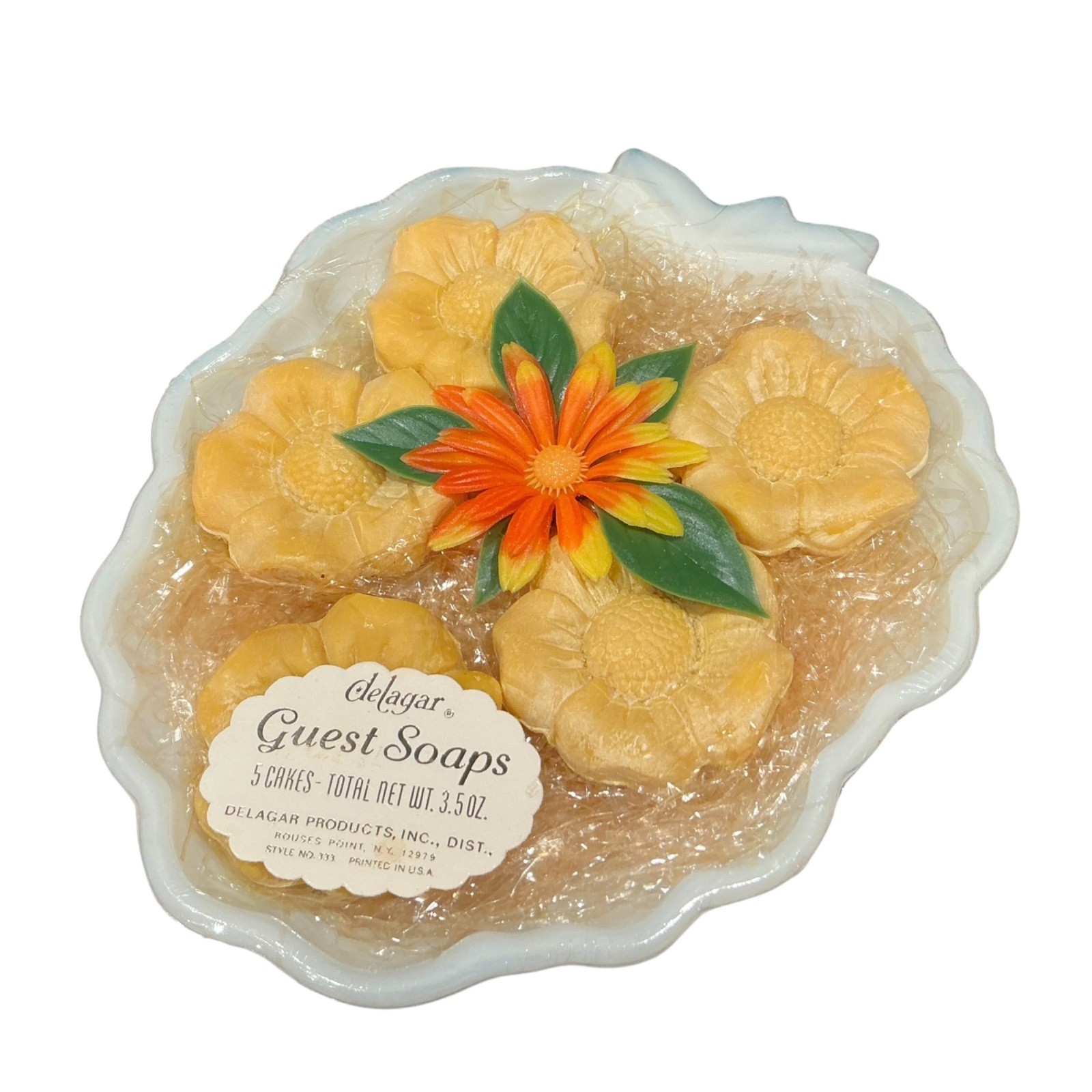 Vtg Delagar 5 Guest Daisy Flower Soap Cakes Milk Glass Lily Pad Bowl Tray Dish