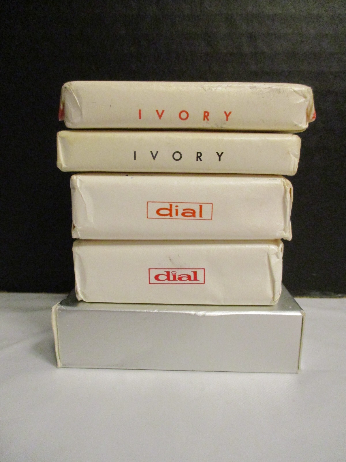 5 Bars Soap Hyatt Hotels Travel Size 2 Dial 2 Ivory 1 Unbranded NOS Vintage