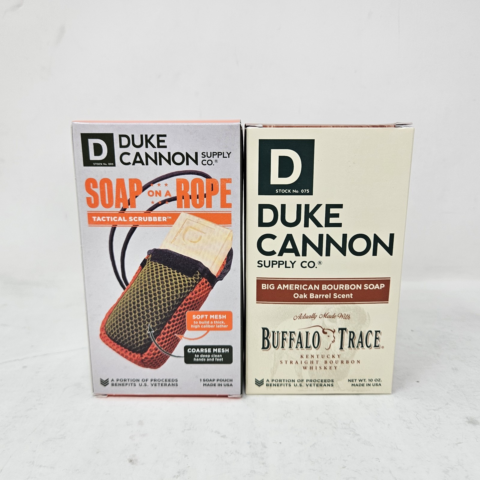 Duke Cannon Soap On a Rope – Tactical Scrubber Bundle Pack (Oak Barrel Scent)