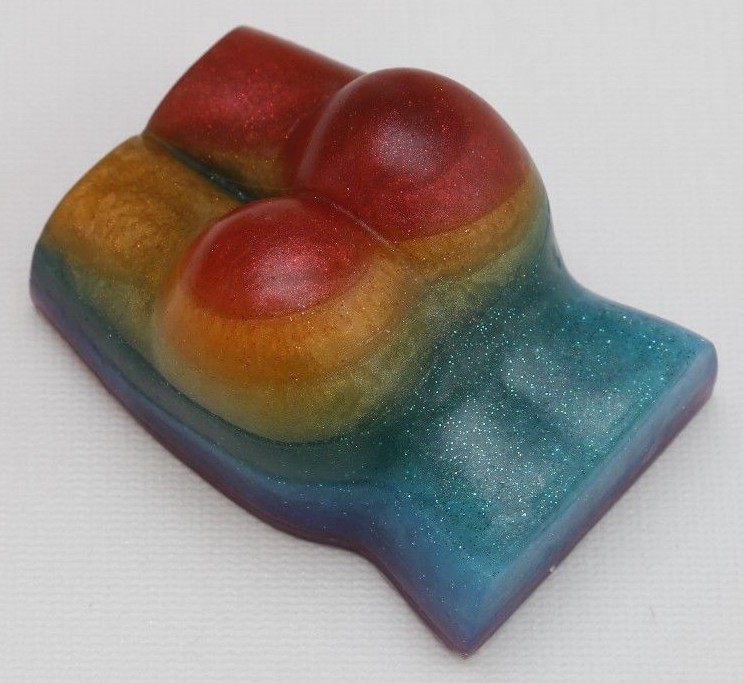 OVER THE RAINBOW, sudsy butt in every color of the Rainbow in earthy scents