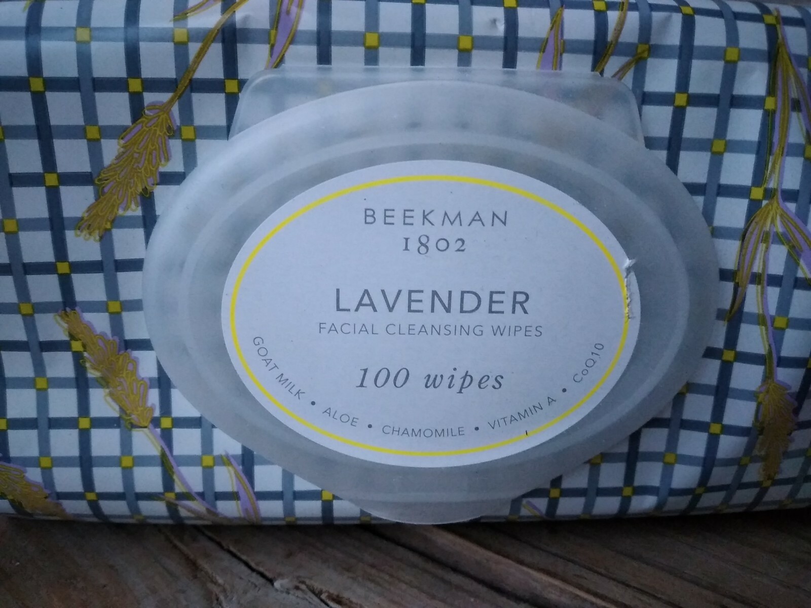 Beekman 1802 Facial / Body Wipes Jumbo 100 ct & 9oz Bar Soap Combo in LAVENDER!!