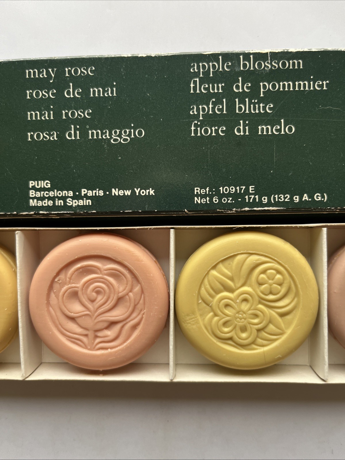 PUIG Luxury Bath Soap 6 Bars Mixed Florals Jasmin, Carnation, Rose + UNUSED
