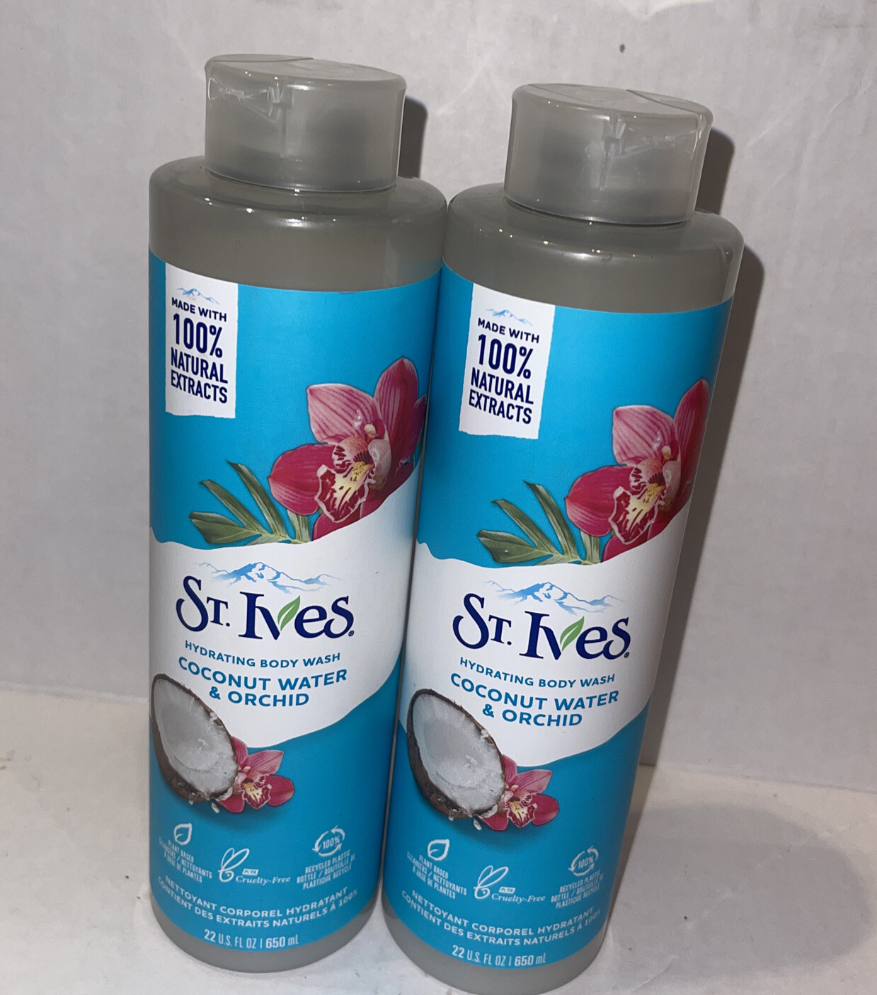 LOT OF 2 St Ives Hydrating Coconut Water & Orchid Plant Based Body Wash 22 fl oz