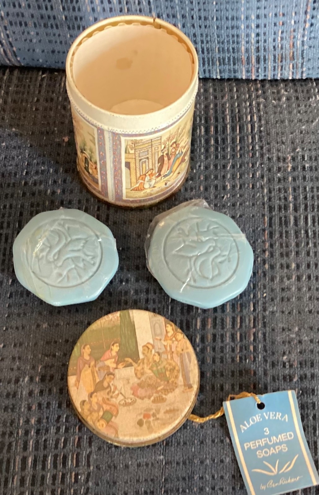 Ben Rickert ALOE VERA 2 Perfumed Soap Bars/Persian Art Canister 3.5 oz Tags Rare