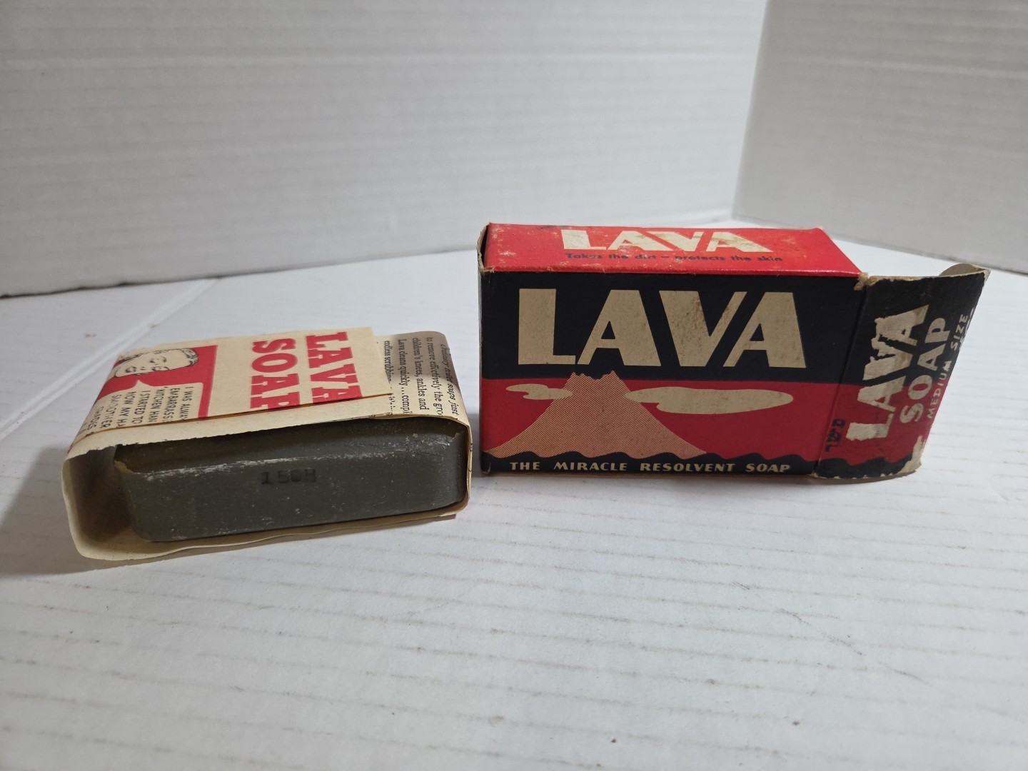 Vintage Lava (The Miracle Resolvent Soap) Medium Size – New Open Box